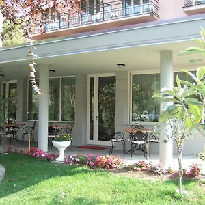 2* Hotel Elvira